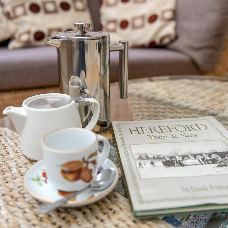 Charades Guest House Hereford Zewnętrze zdjęcie